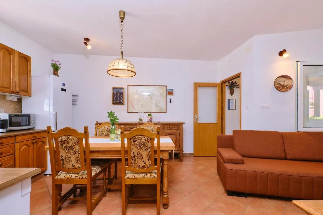 Apartments Antares Mali Lošinj Hırvatistan