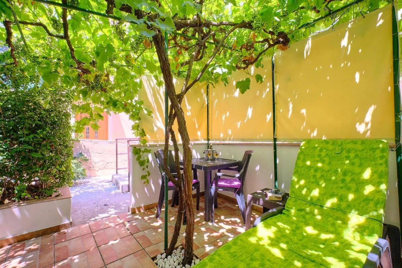 Apartments Antares Mali Lošinj Hırvatistan