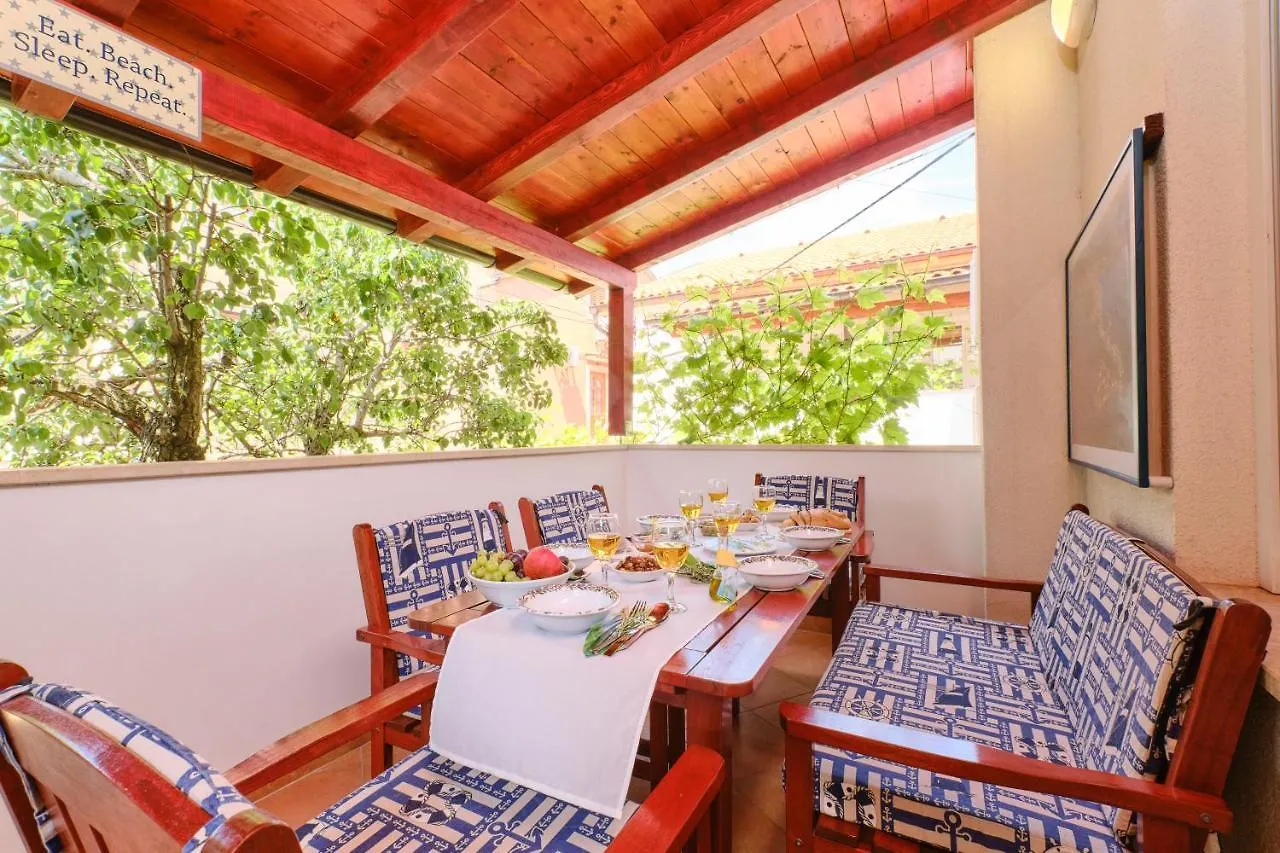 Apartments Antares Mali Lošinj 0*,