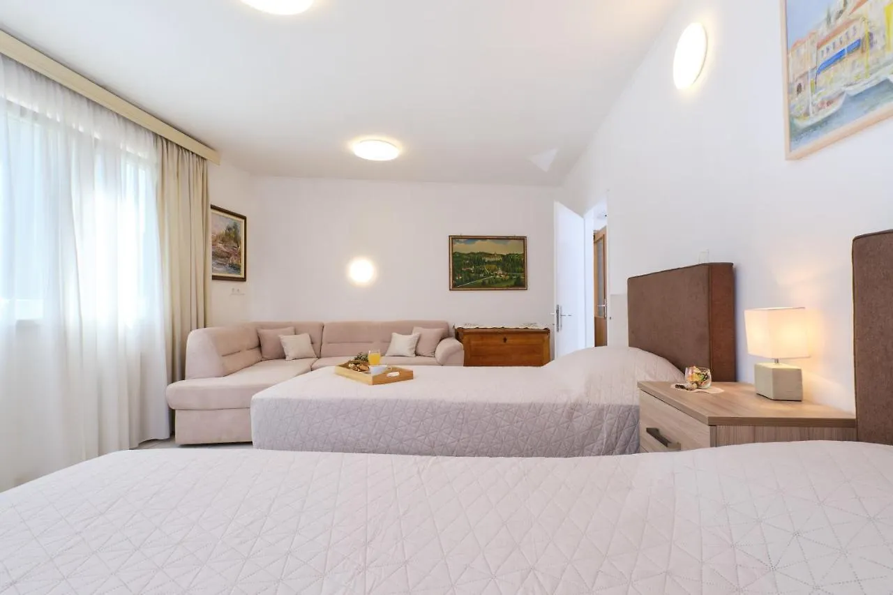 Apartments Antares Mali Lošinj