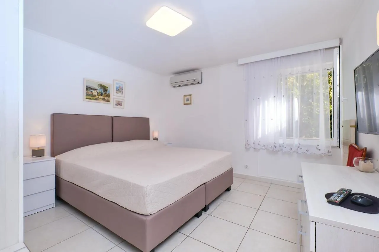 Apartments Antares Mali Lošinj Hırvatistan